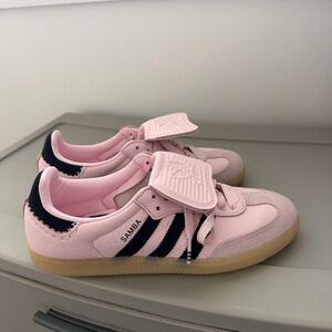Adidas Samba Kids Sneakers in Pink and Black